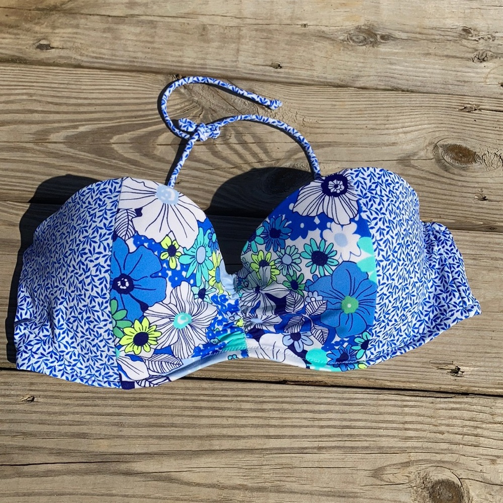Victoria’s Secret swim top